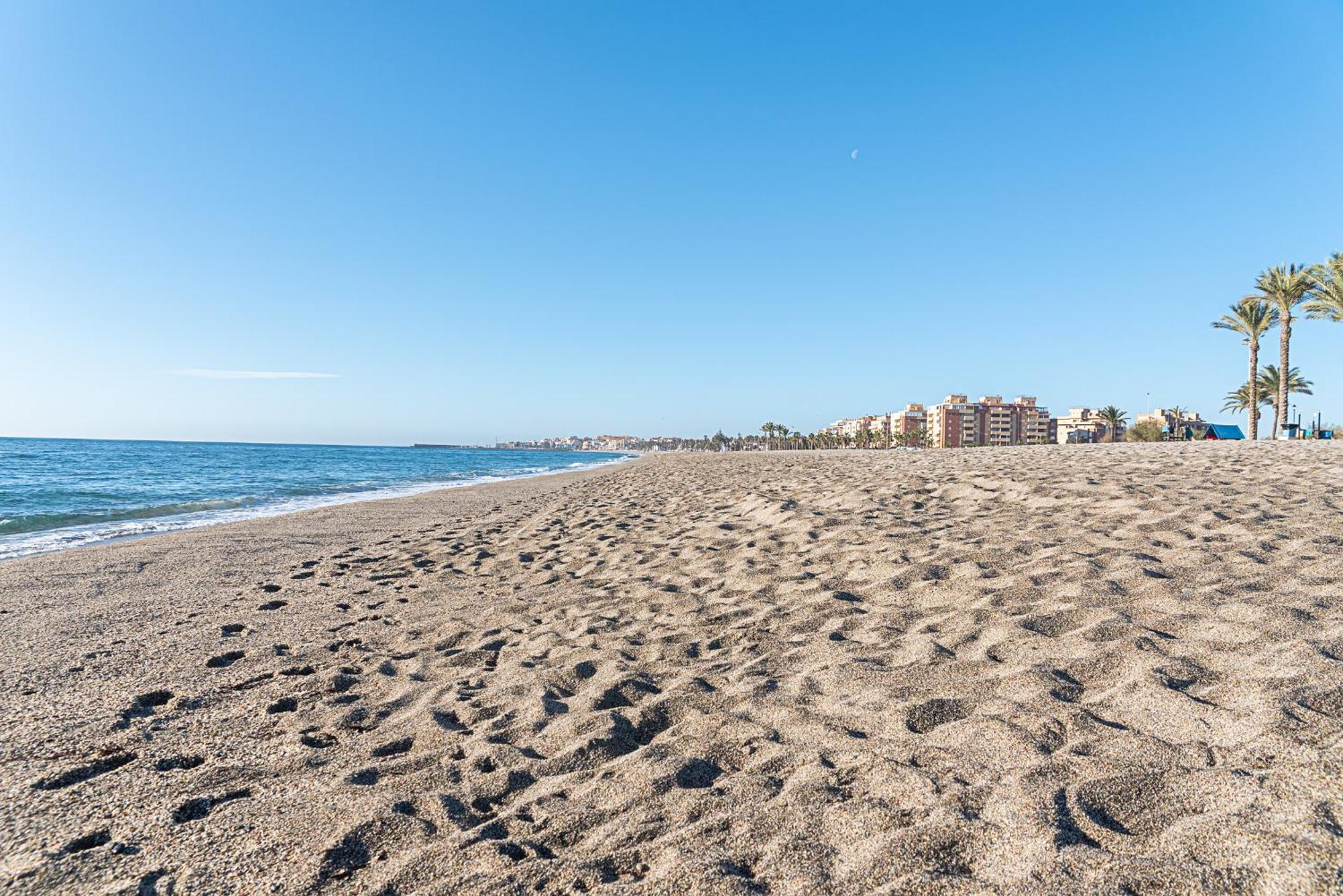 Hogar Digital Playa Y Piscina En Urbanizacion Roquetas De Mar Apartment Luaran gambar